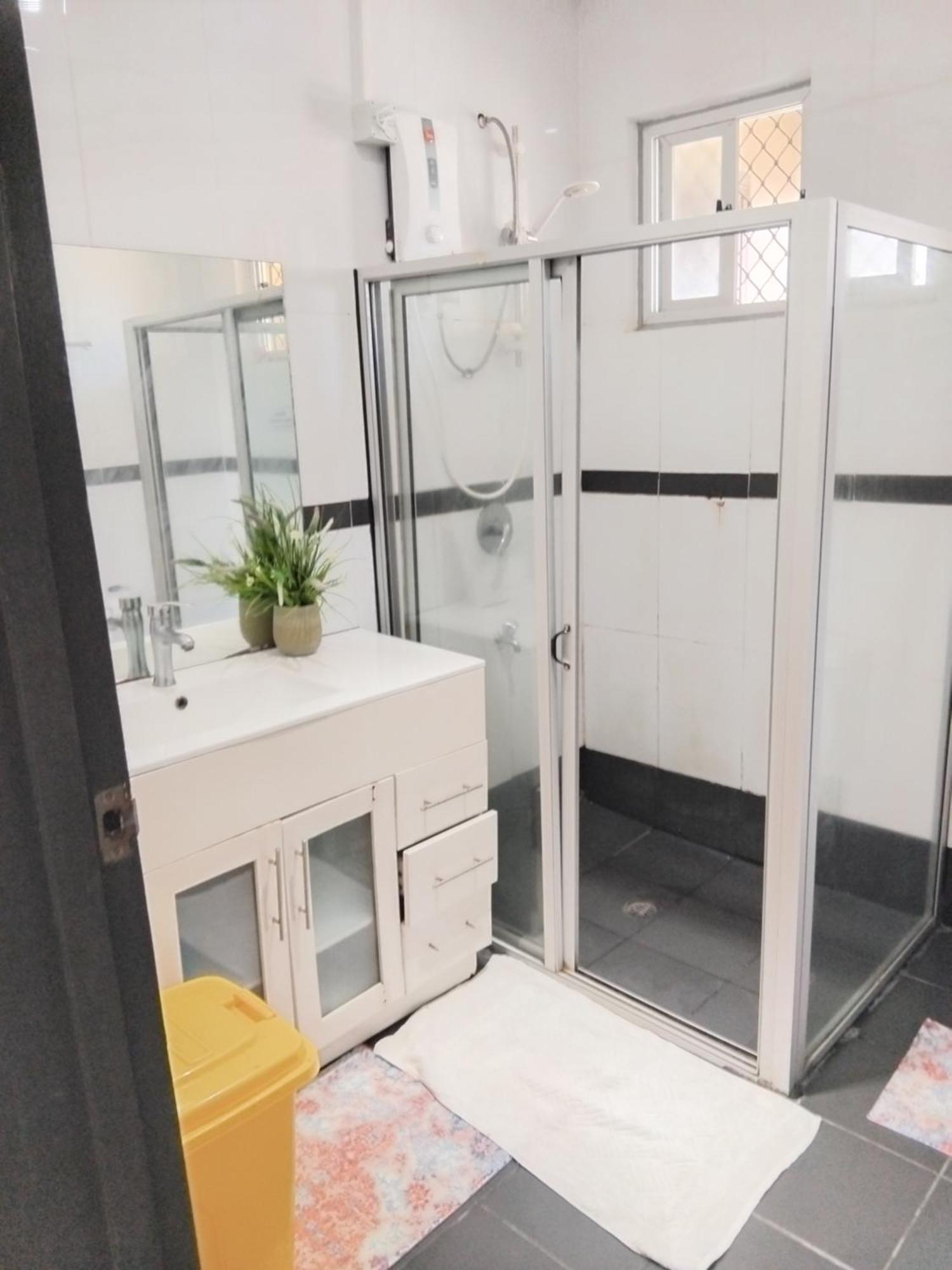 Survivour Home Нади Екстериор снимка