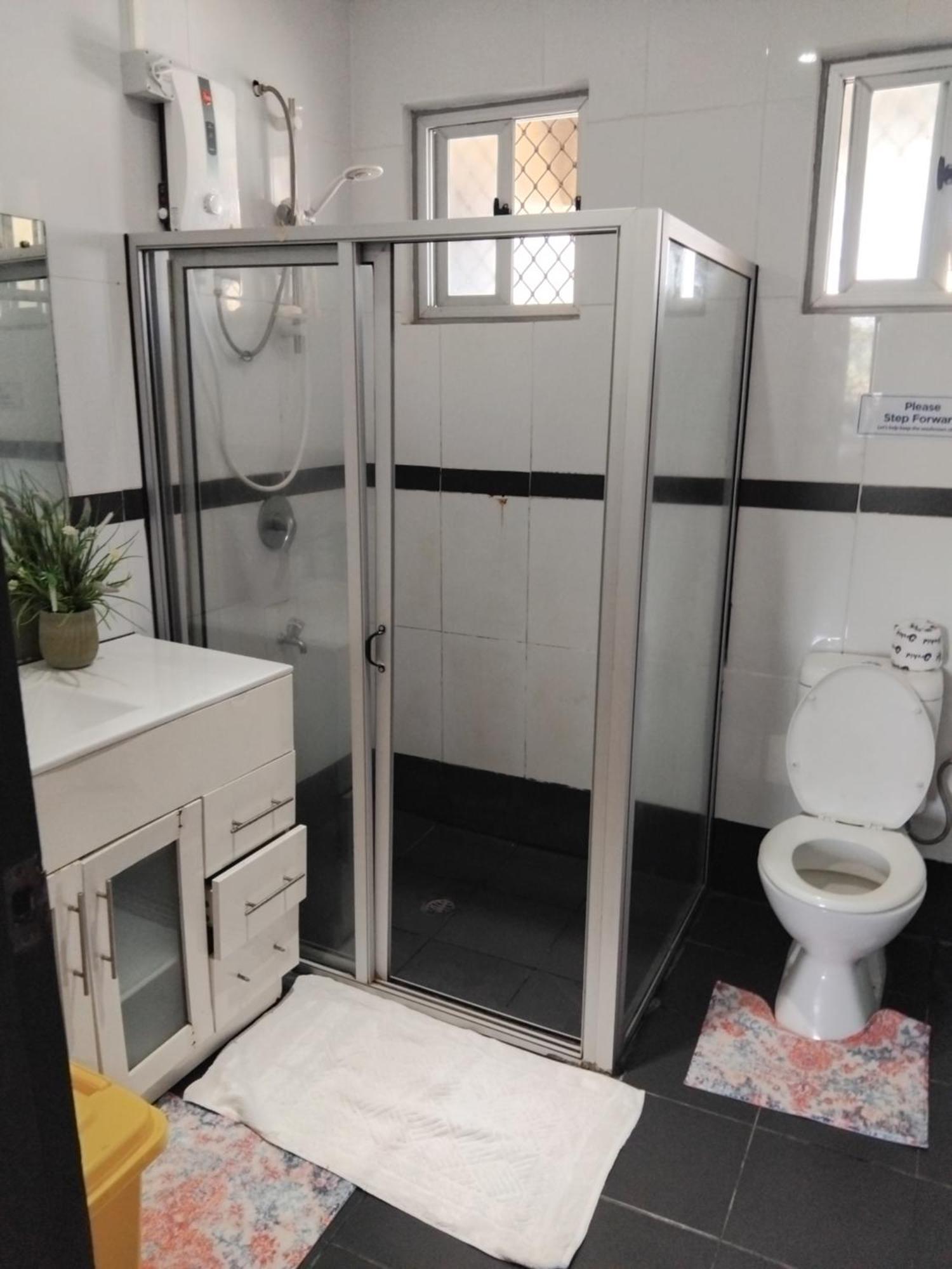 Survivour Home Нади Екстериор снимка